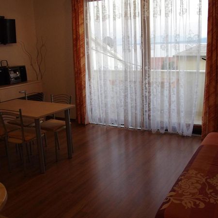 Apartments With A Parking Space Igrane, Makarska - 13535 الغرفة الصورة
